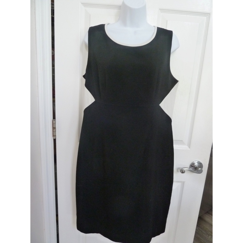 Calvin Klein Black White Colorblock Sheath Dress Knee Length Lined Sz L